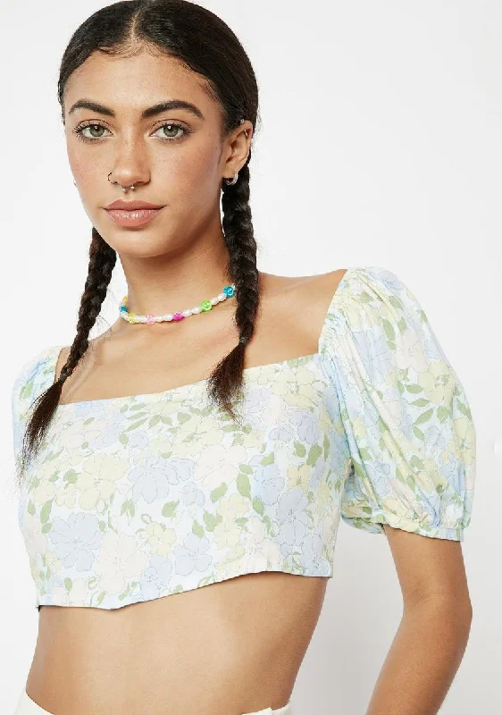 Women's Vacation Outfit Set Washed Out Pastel Floral Yuja Crop Top