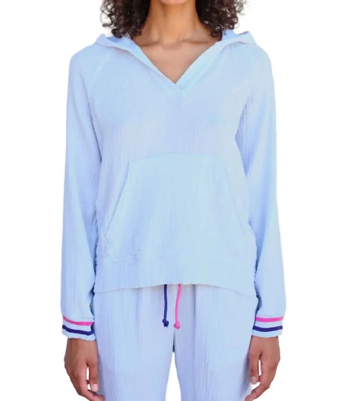 Eclectic Fashion Popover Hoodie In Sky