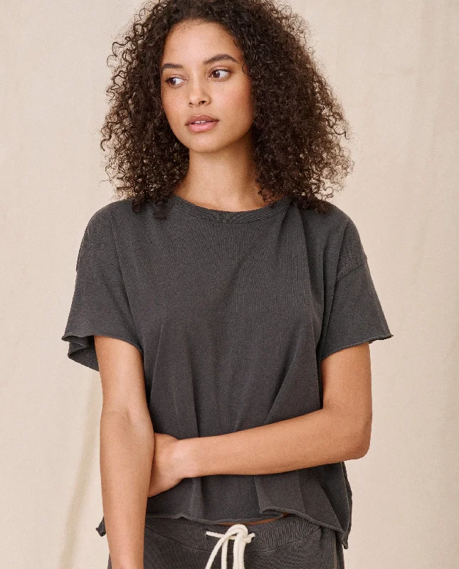 Women's Functional Outfit For Outdoor Activities The Crop Tee. Solid -- WASHED BLACK