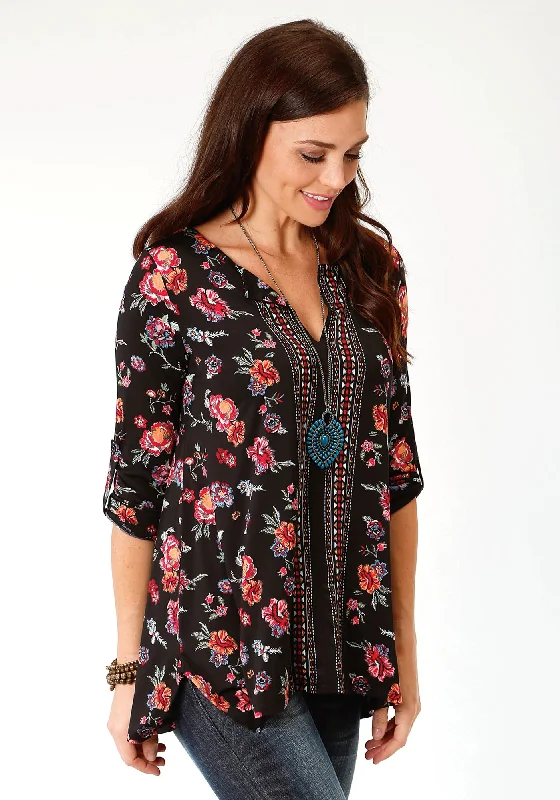 Contemporary Women's Clothing Roper Womens Black Poly/Spandex Shark Bite Floral S/S Tunic