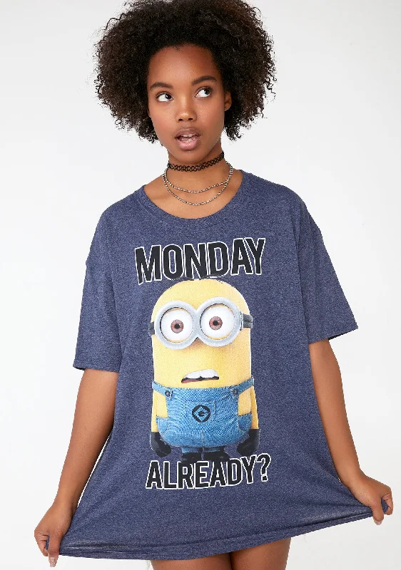 Modern Casual Clothing Breaks Over Graphic Tee