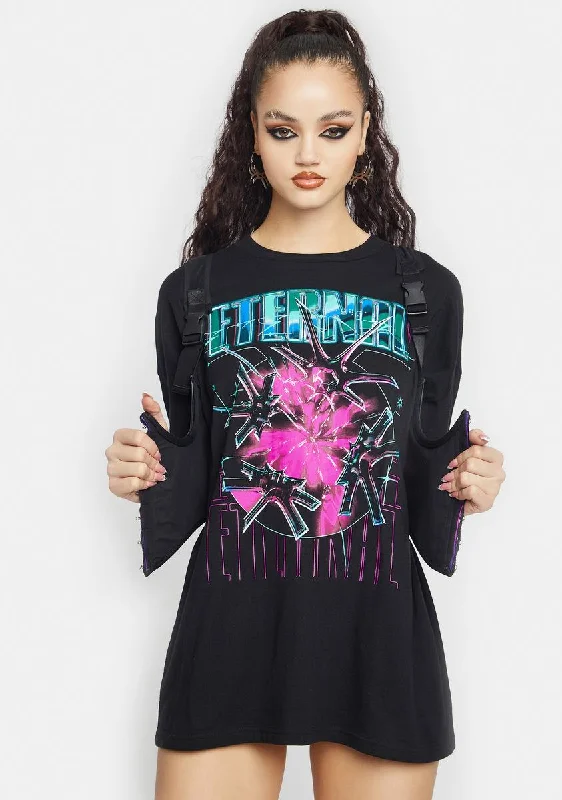 Trendy Online Boutiques Eternally Famous Oversized Graphic Tee