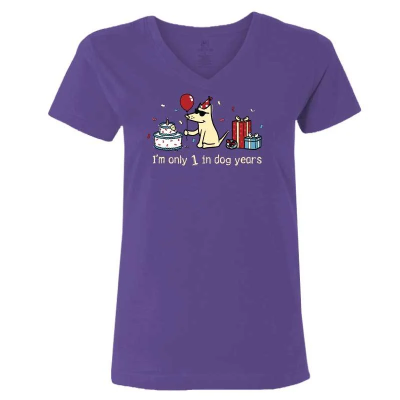 Women's Office Outfit Teddy's Birthday Shirt - Ladies T-Shirt V-Neck - Purple