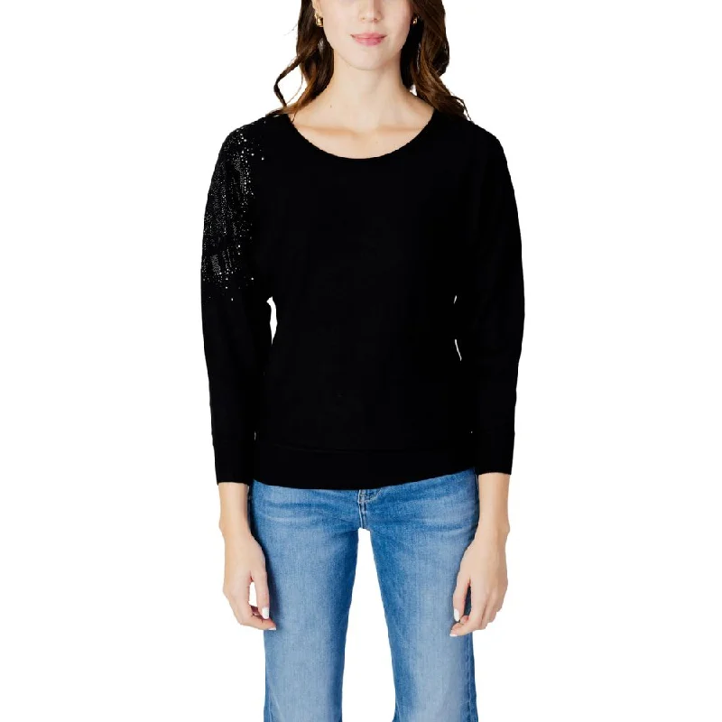 Women's Relaxed Outfit Guess  Viscose Tops & Women's T-Shirt