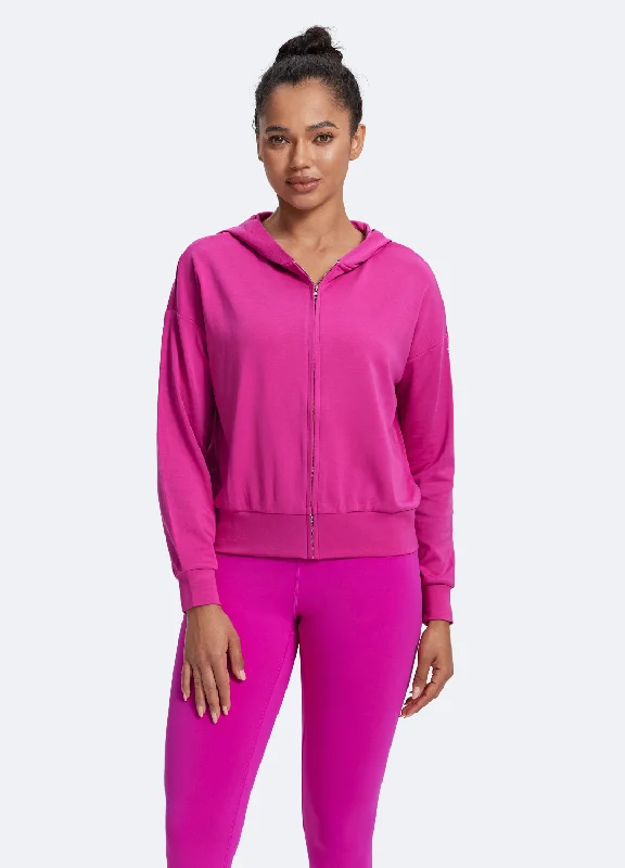 Weekend Rush – Discounts On Bestsellers Classic Fit Hoodie
