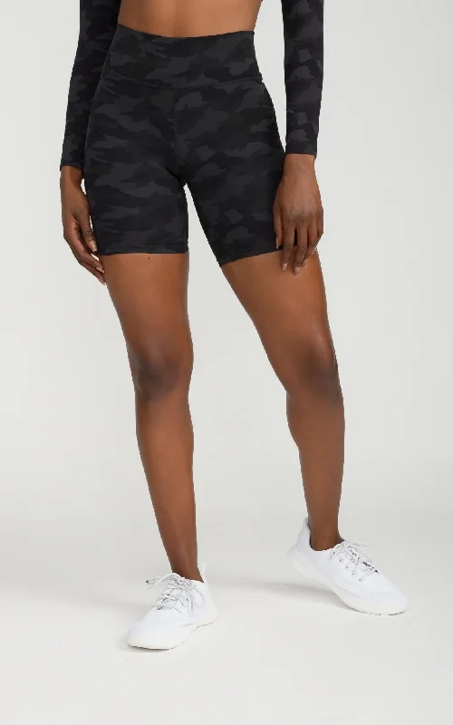 Time-Limited Discounts Just For You Bliss Biker Short 8" in Black Camo