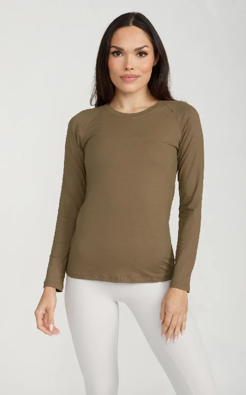 Vintage Style Deals Women's Long Sleeve Lux-Tech Shirt in Military Olive
