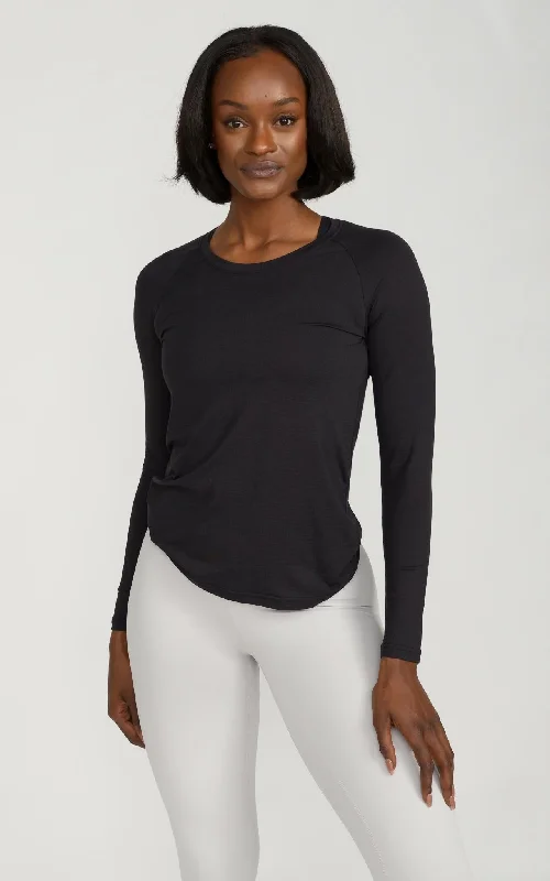 Lowest Prices This Weekend – Don't Miss Out Women's Long Sleeve Lux-Tech Shirt in Black