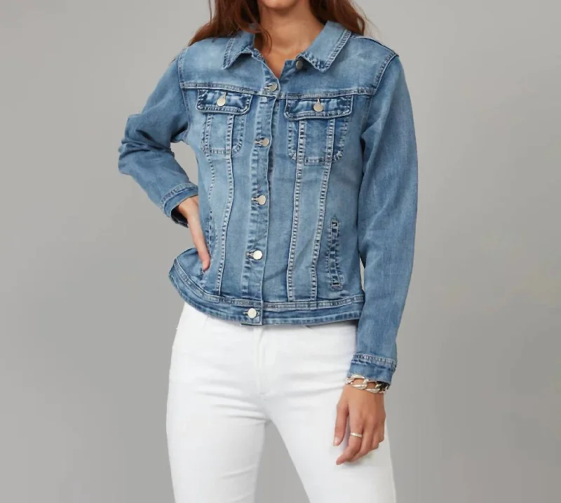 Women's Resort Apparel Gabriella Classic Denim Jacket In Light Blue Distressed