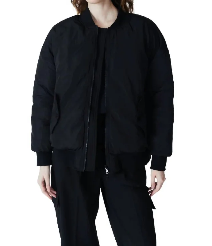 Minimalist Women's Fashion Clothing Kai Reversible Bomber Jacket In Black