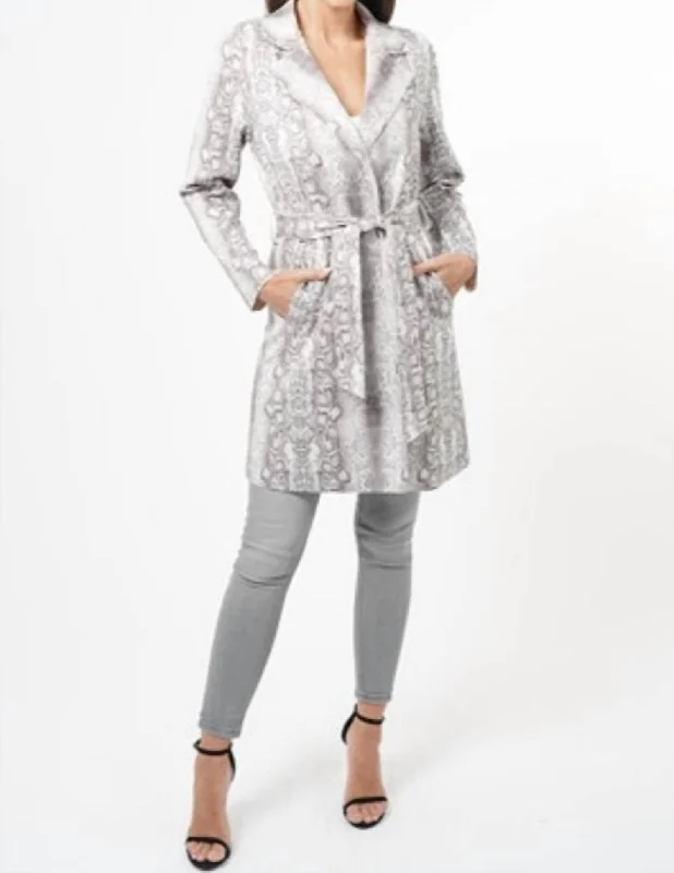 Luxe Women's Fashion Kobe Snake Print Coat In Grey