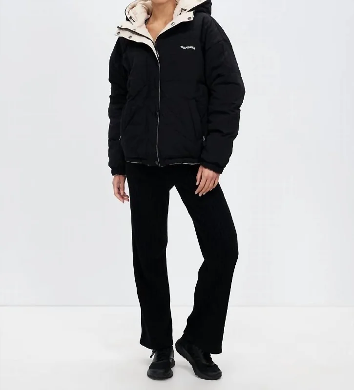 Women's Garments Reversible Puffer Jacket In Black/clay