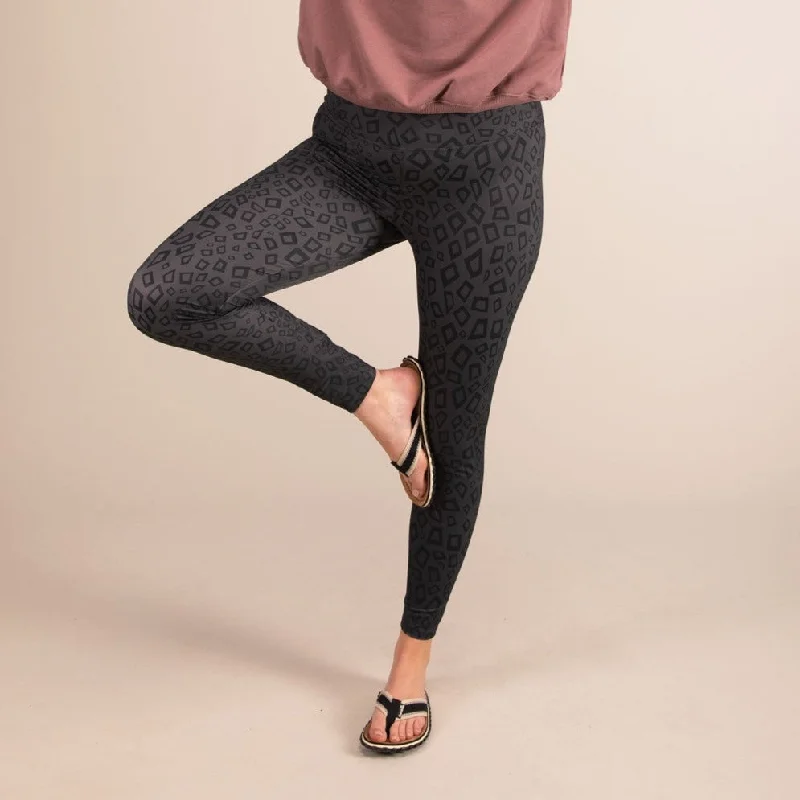 Women's Seasonal Apparel TITAN MINIMAL LEOPARD